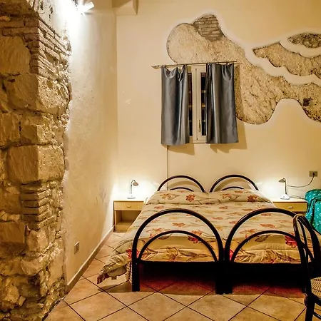 Hotel Aurora 2*