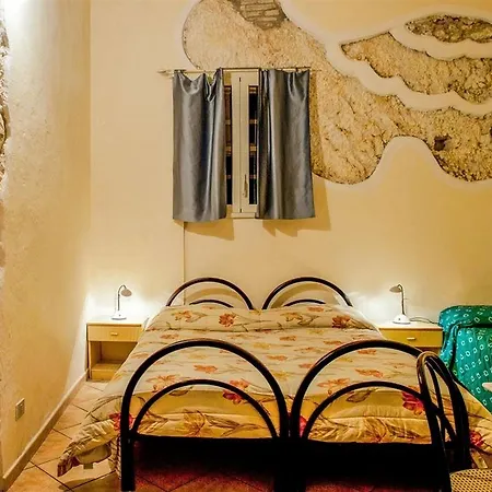 Aurora Hotel 2*