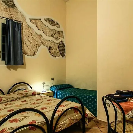 Aurora Hotel 2*